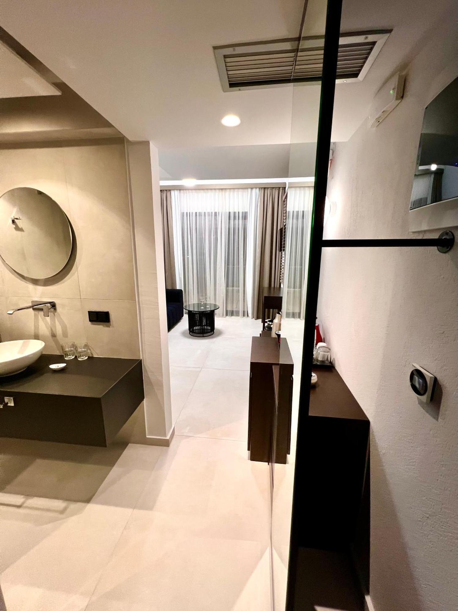 Alexandrion Appartements Down Town Sarti Eksteriør bilde